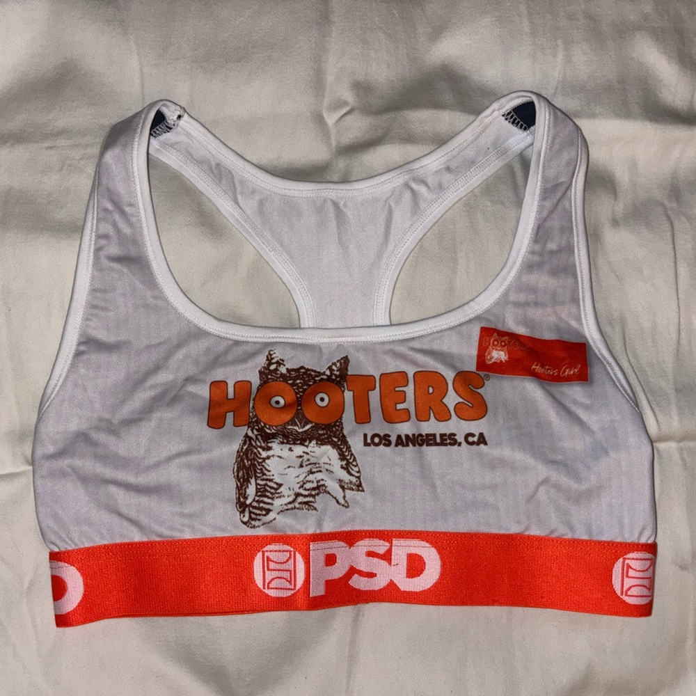 Hooters sports bra